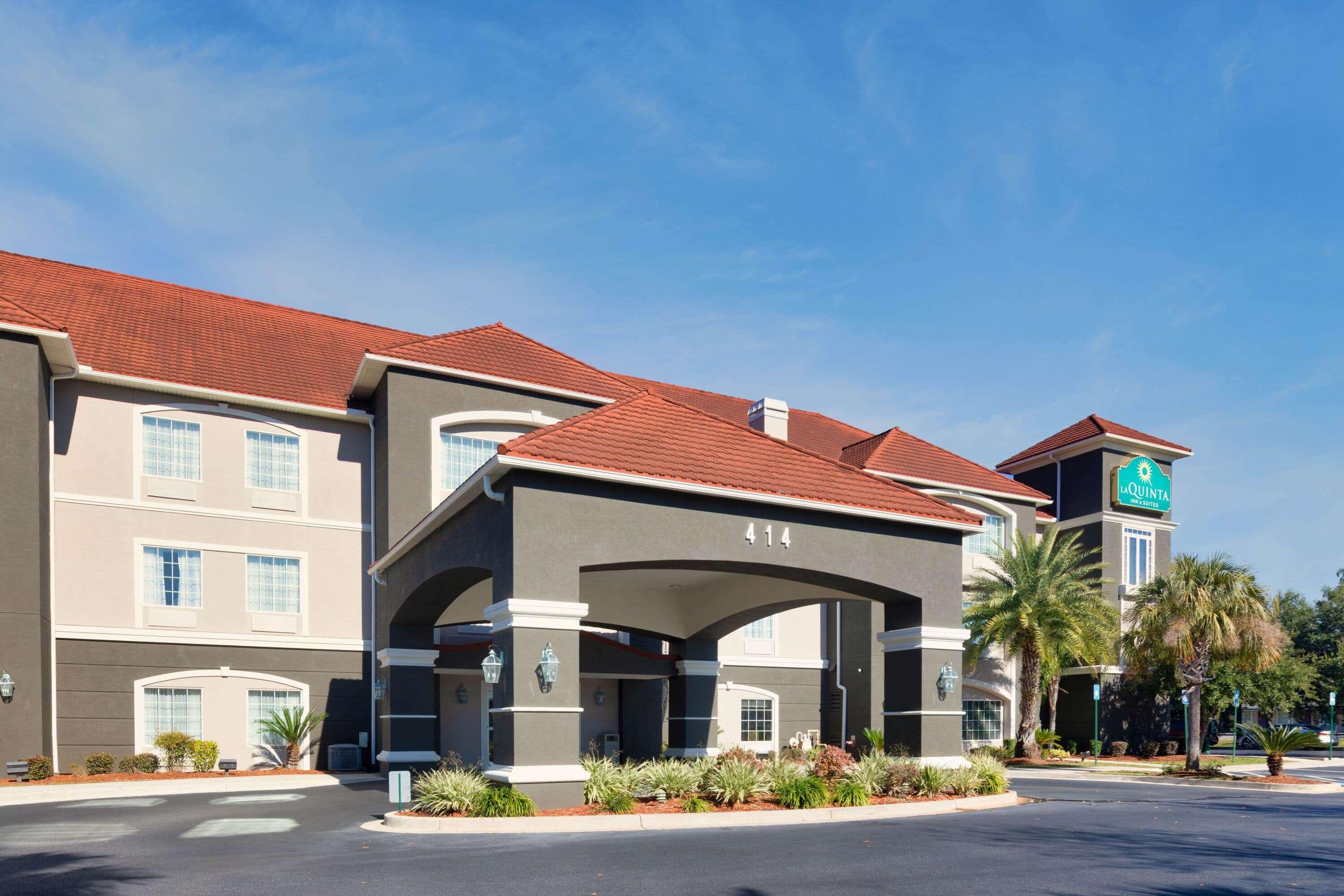 La Quinta By Wyndham Savannah Airport - Пуулър Екстериор снимка